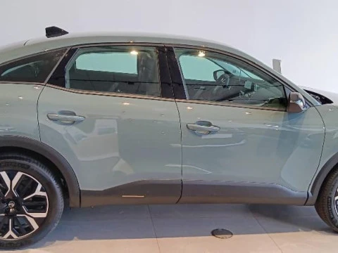 Citroën C4 1.2 HYBRID MHEV 145 EDCS6 BUSINESS ED 5P
