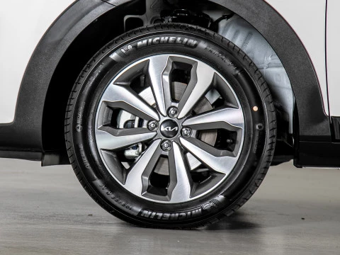 Kia Stonic 1.2 DPi 58kW (79CV) Concept