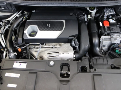 DS 7 CROSSBACK 1.6 E-TENSE 225 PERFORMANCE LINE AUTO 5P