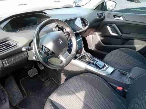 Peugeot 308 5P Active Pack BlueHDi 130 S&S EAT8