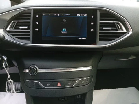 Peugeot 308 5P Active Pack BlueHDi 130 S&S EAT8