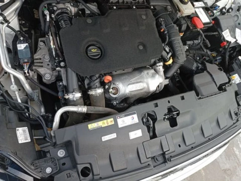 Peugeot 308 5P Active Pack BlueHDi 130 S&S EAT8