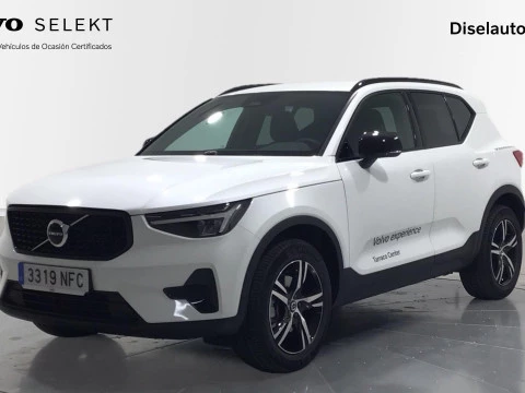 Volvo XC40 XC40 Plus, B3 Mild hybrid, Gasolina, Dark