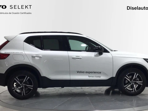 Volvo XC40 XC40 Plus, B3 Mild hybrid, Gasolina, Dark