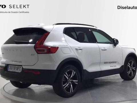 Volvo XC40 XC40 Plus, B3 Mild hybrid, Gasolina, Dark