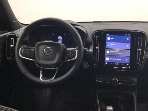 Volvo XC40 XC40 Plus, B3 Mild hybrid, Gasolina, Dark