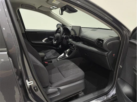 Toyota Yaris ACTIVE PLUS
