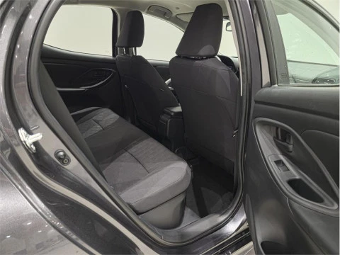 Toyota Yaris ACTIVE PLUS
