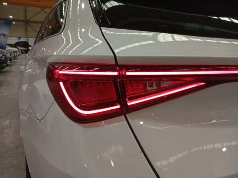 Seat Nuevo León SP 1.4 e-Hybrid DSG S&S FR Go L