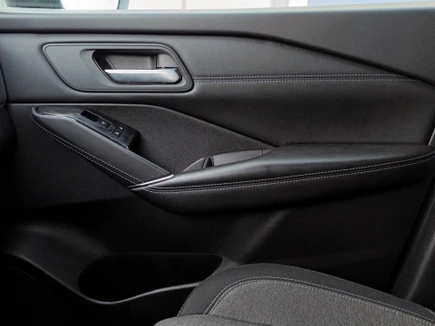 Nissan Qashqai 1.3 DIG-T MHEV 103KW N-CONNECTA 5P MT