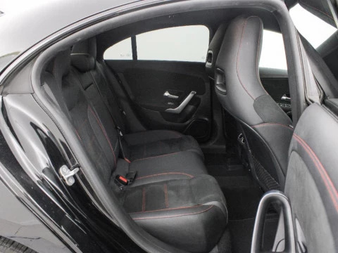 Mercedes-Benz CLA 1.3 CLA 200 MHEV DCT 163 4P