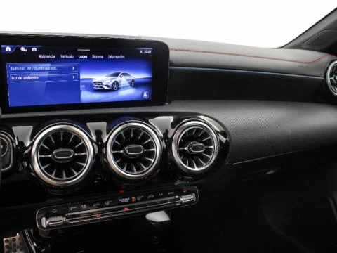 Mercedes-Benz CLA 1.3 CLA 200 MHEV DCT 163 4P