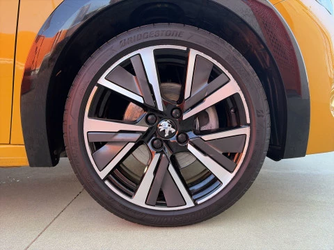 Peugeot 208 PureTech 100 SANDS GT Line 75 kW (100 CV)