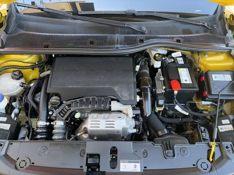 Peugeot 208 PureTech 100 SANDS GT Line 75 kW (100 CV)