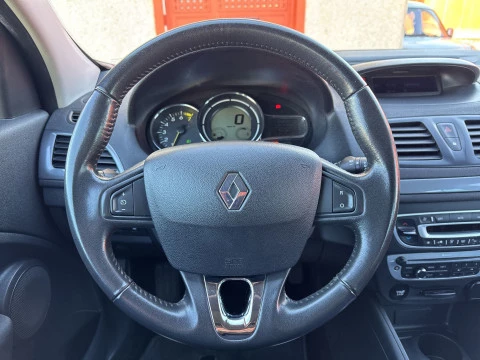 Renault Megane Sport Tourer Limited Energy SANDS TCe 85 kW (115 CV)