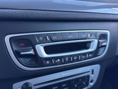 Renault Megane Sport Tourer Limited Energy SANDS TCe 85 kW (115 CV)