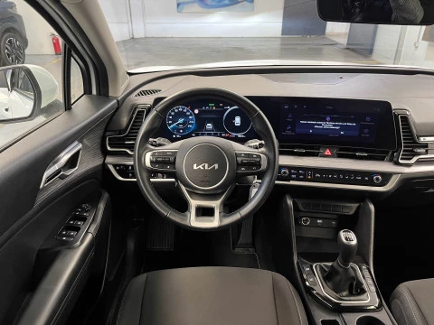 Kia Sportage 1.6 T-GDi MHEV 118kW (160CV) Drive 17