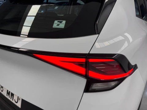 Kia Sportage 1.6 T-GDi MHEV 118kW (160CV) Drive 17