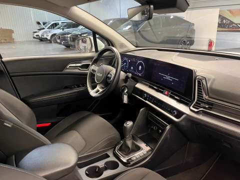 Kia Sportage 1.6 T-GDi MHEV 118kW (160CV) Drive 17