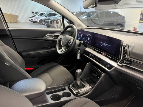 Kia Sportage 1.6 T-GDi MHEV 118kW (160CV) Drive 17