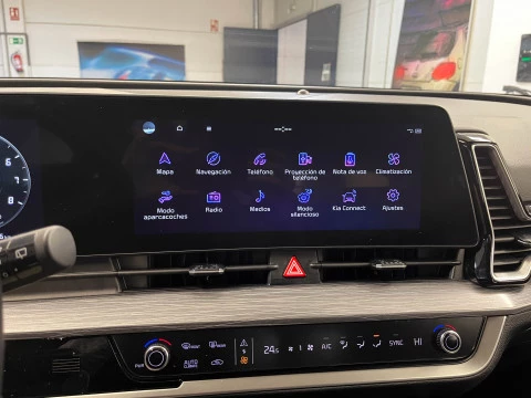 Kia Sportage 1.6 T-GDi MHEV 118kW (160CV) Drive 17