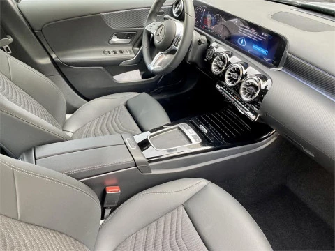 Mercedes-Benz Clase A 250 e con tecnología híbrida EQ