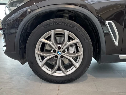 BMW X5 xDrive30d 210 kW (286 CV)