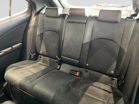 Lexus UX 2.0 300h UX Plus