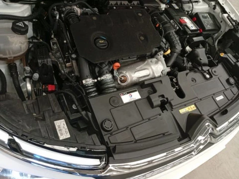 Citroën C4 BlueHDi 130 S&S EAT8 Feel Pack