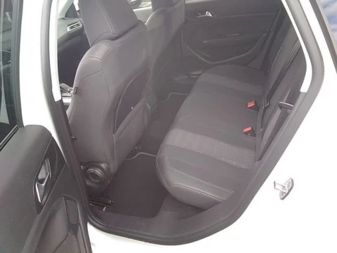 Peugeot 308 SW Allure BlueHDI 130 S&S EAT8