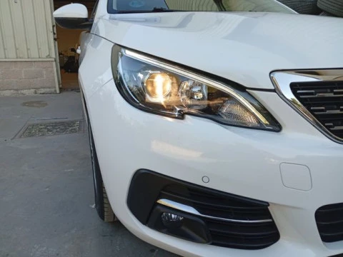 Peugeot 308 SW Allure BlueHDI 130 S&S EAT8