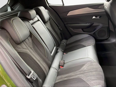 Peugeot 408 408 GT PLUG-IN HYBRID 225 e-EAT8