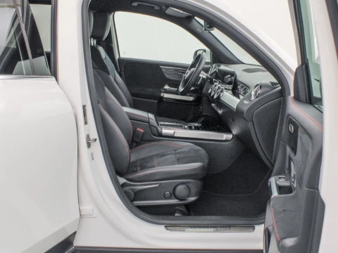 Mercedes-Benz GLB 200D