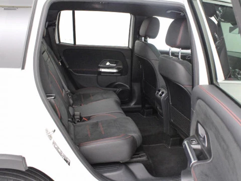 Mercedes-Benz GLB 200D