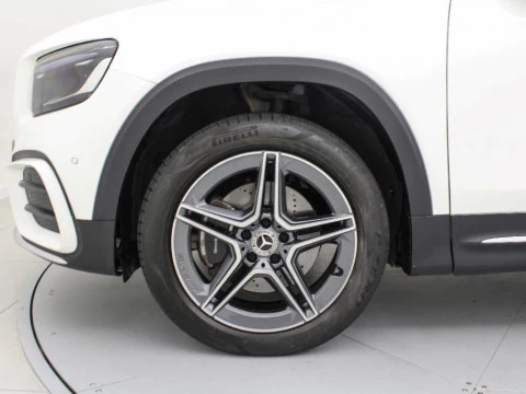 Mercedes-Benz GLB 200D