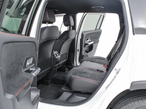 Mercedes-Benz GLB 200D