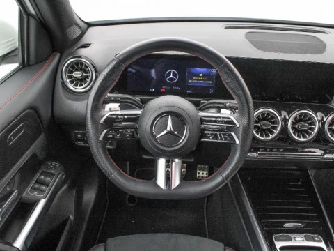 Mercedes-Benz GLB 200D