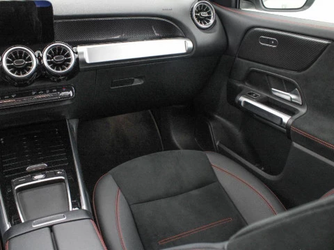 Mercedes-Benz GLB 200D