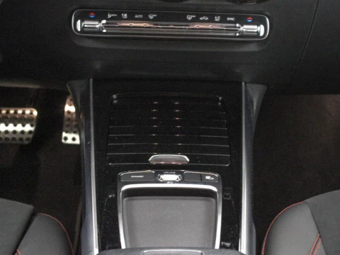 Mercedes-Benz GLB 200D