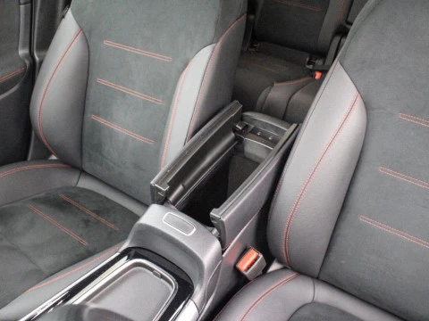 Mercedes-Benz GLB 200D