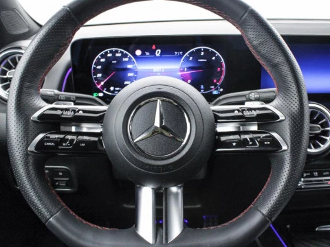 Mercedes-Benz GLB 200D