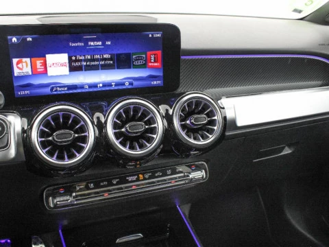 Mercedes-Benz GLB 200D