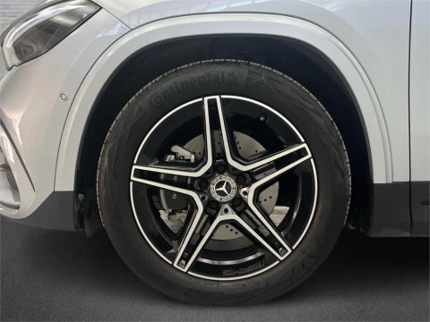 Mercedes-Benz GLA 200 D