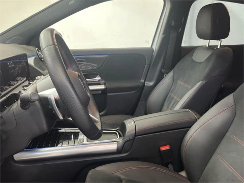 Mercedes-Benz GLA 200 D