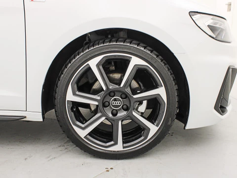 Audi A1 1.0 30 TFSI S TRONIC ADRENALIN SPORTBACK 116