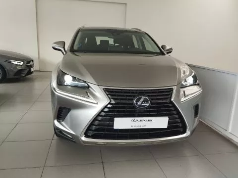 Lexus NX 2.5 300h Business Navigation 2WD Lexus NX 2.5 300h Business Navigation 2WD