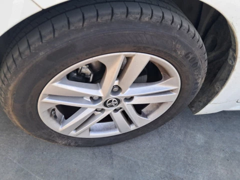 Toyota Corolla 1.8 125H ACTIVE TECH E-CVT