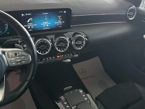 Mercedes-Benz Clase A  250 e MG Line (EURO 6d)