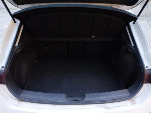 Seat Nuevo León 1.4 e-Hybrid DSG-6 S&S Xcellence Go L