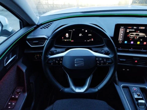 Seat Nuevo León 1.4 e-Hybrid DSG-6 S&S Xcellence Go L